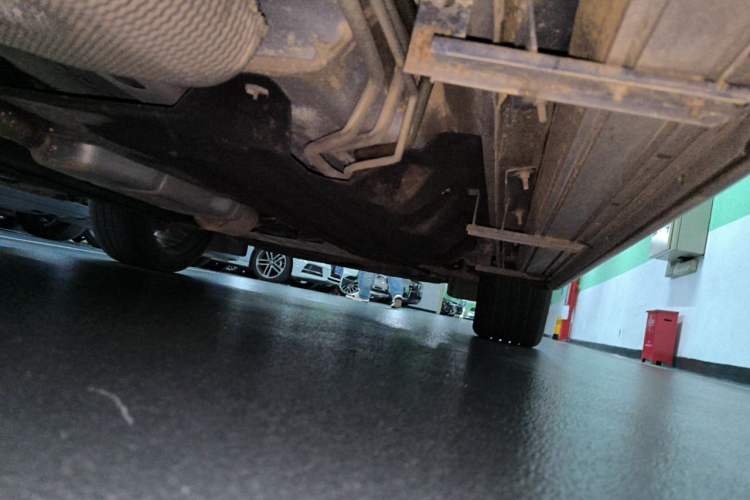 Used Ford Edge 2021 PLUS EcoBoost 245 Two-Wheel-Drive Titanium 7-Seater Chassis Rear Right