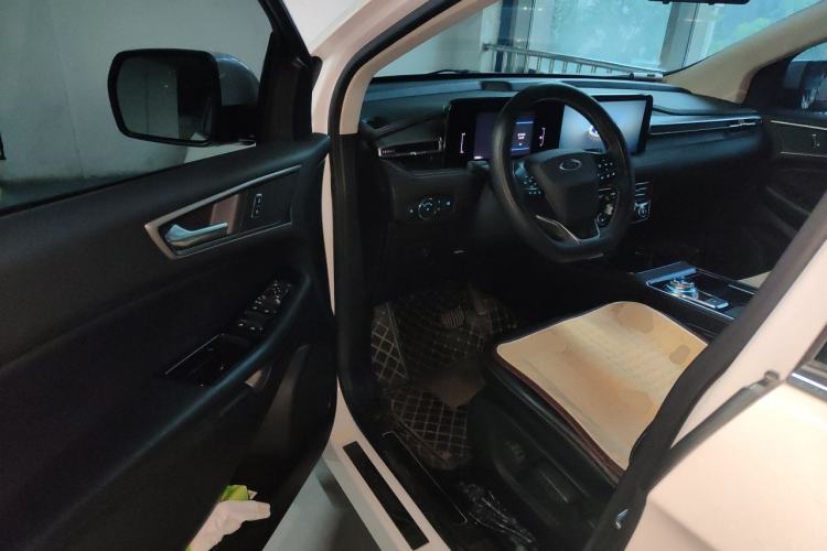 Used Ford Edge 2021 PLUS EcoBoost 245 Two-Wheel-Drive Elite 5-Seater Driver Seat