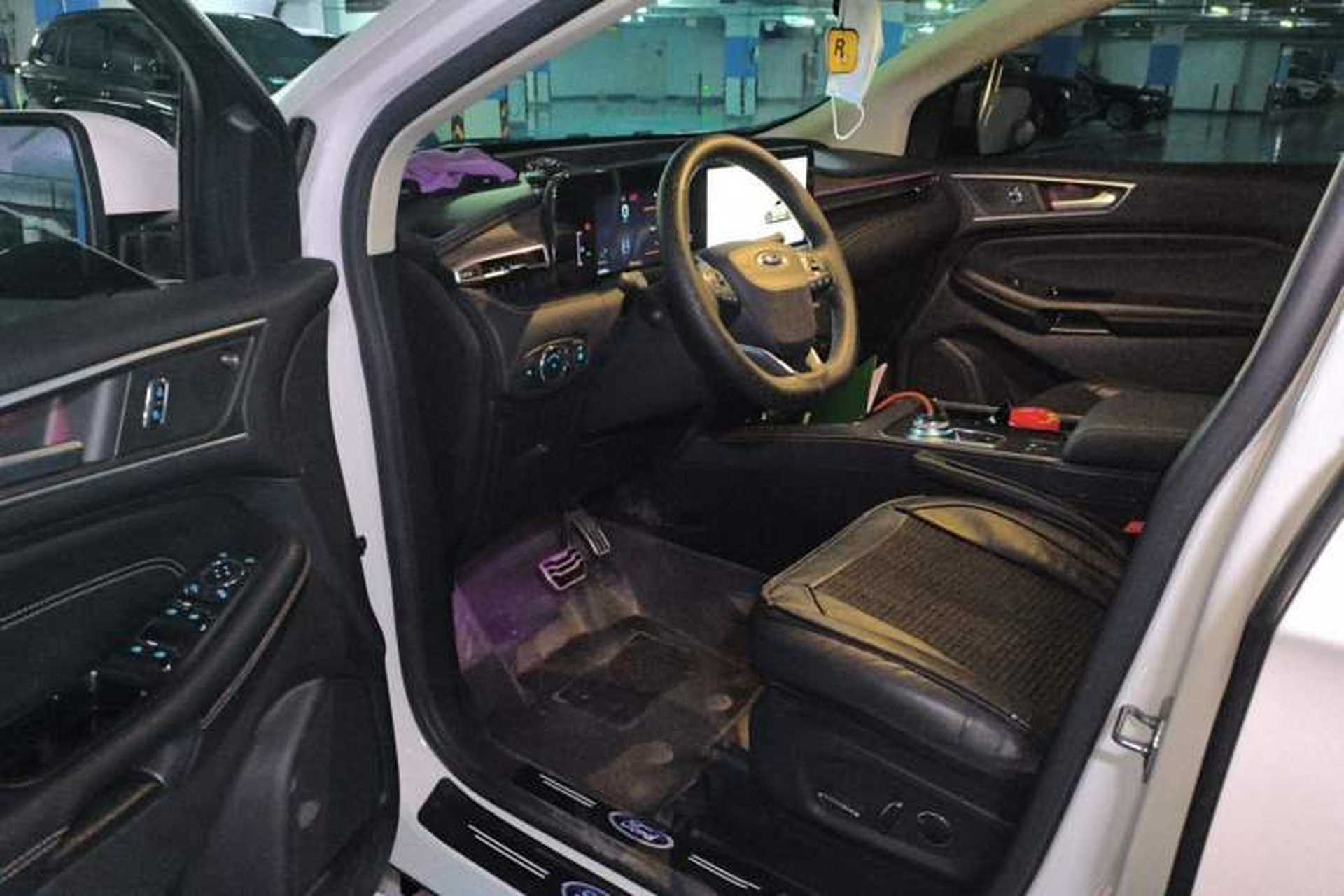Used Ford Edge 2021 Facelifted PLUS EcoBoost 245 Two-Wheel Drive XLT 7-Seater Driver Seat