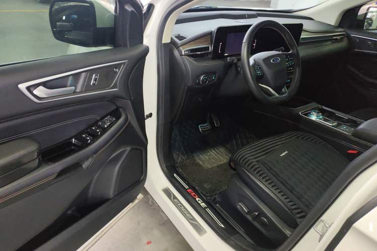Used Ford Edge 2021 Facelifted PLUS EcoBoost 245 Two-Wheel Drive XLT 7-Seater Driver Seat
