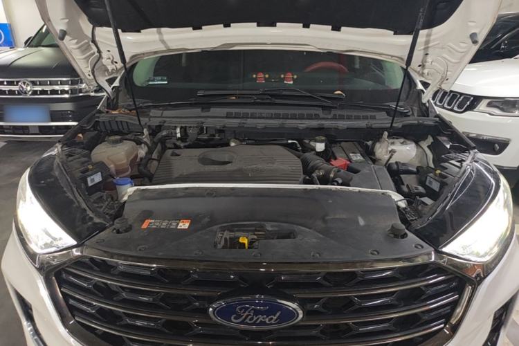 Used Ford Edge 2021 PLUS EcoBoost 245 Two-Wheel-Drive Titanium 7-Seater Engine Bay