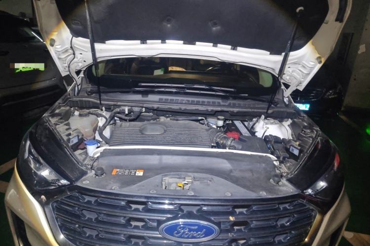 Used Ford Edge 2021 PLUS EcoBoost 245 Two-Wheel-Drive Titanium 7-Seater Engine Bay