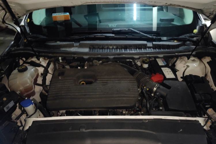 Used Ford Edge 2021 PLUS EcoBoost 245 Two-Wheel-Drive Platinum Edition 5 Seats Engine Bay