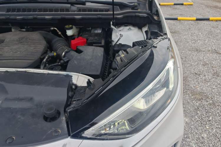 Used Ford Edge 2021 PLUS EcoBoost 245 Two-Wheel-Drive Titanium 7-Seater Engine Bay Left