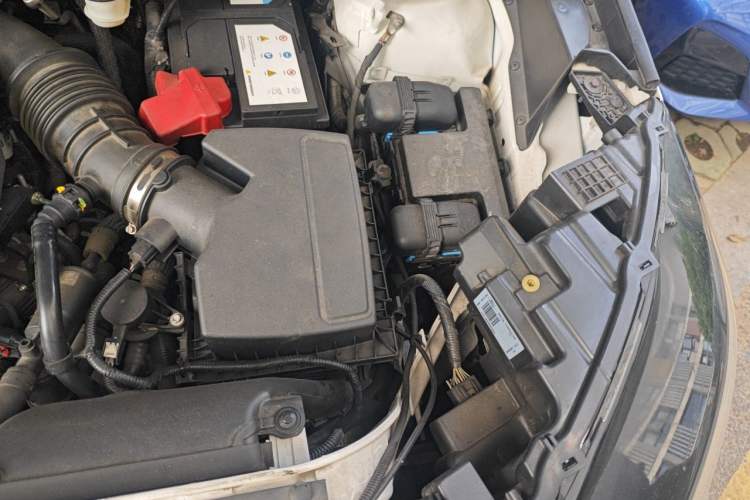 Used Ford Edge 2021 PLUS EcoBoost 245 Two-Wheel-Drive Titanium 7-Seater Engine Bay Left