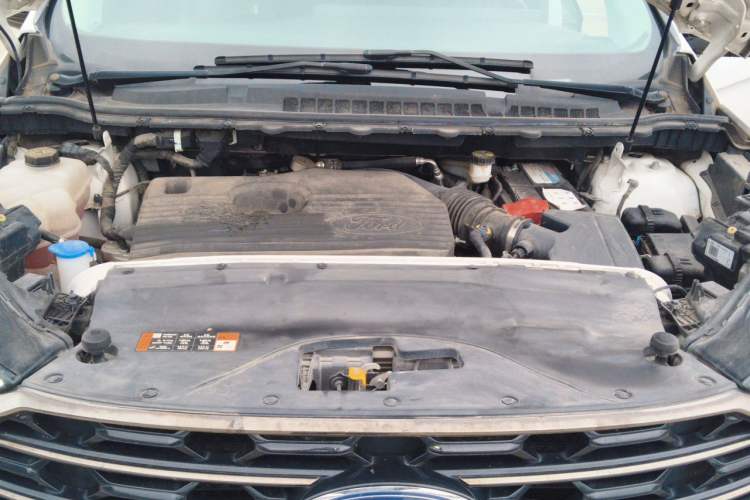 Used Ford Edge 2021 PLUS EcoBoost 245 Two-Wheel-Drive Platinum Edition 5 Seats Engine Bay
