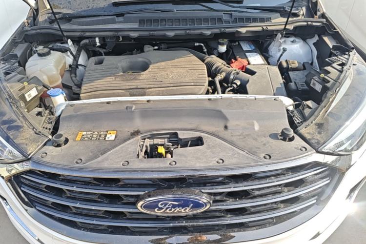Used Ford Edge 2021 PLUS EcoBoost 245 Two-Wheel-Drive Titanium 7-Seater Engine Bay