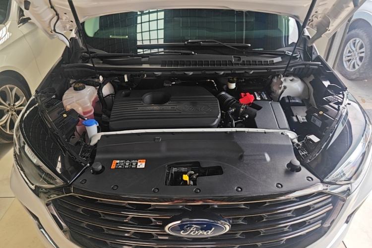 Used Ford Edge 2021 PLUS EcoBoost 245 Two-Wheel-Drive Titanium 7-Seater Engine Bay