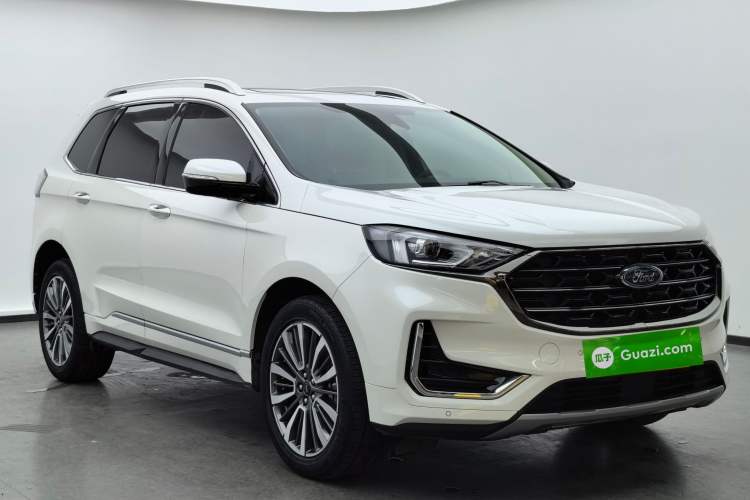 Used Ford Edge 2021 PLUS EcoBoost 245 Two-Wheel-Drive Titanium 7-Seater Exterior 2