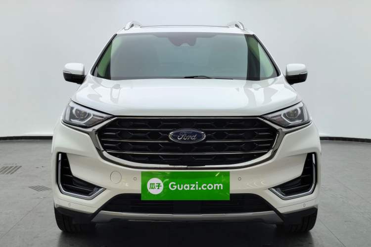 Used Ford Edge 2021 PLUS EcoBoost 245 Two-Wheel-Drive Titanium 7-Seater Exterior 3