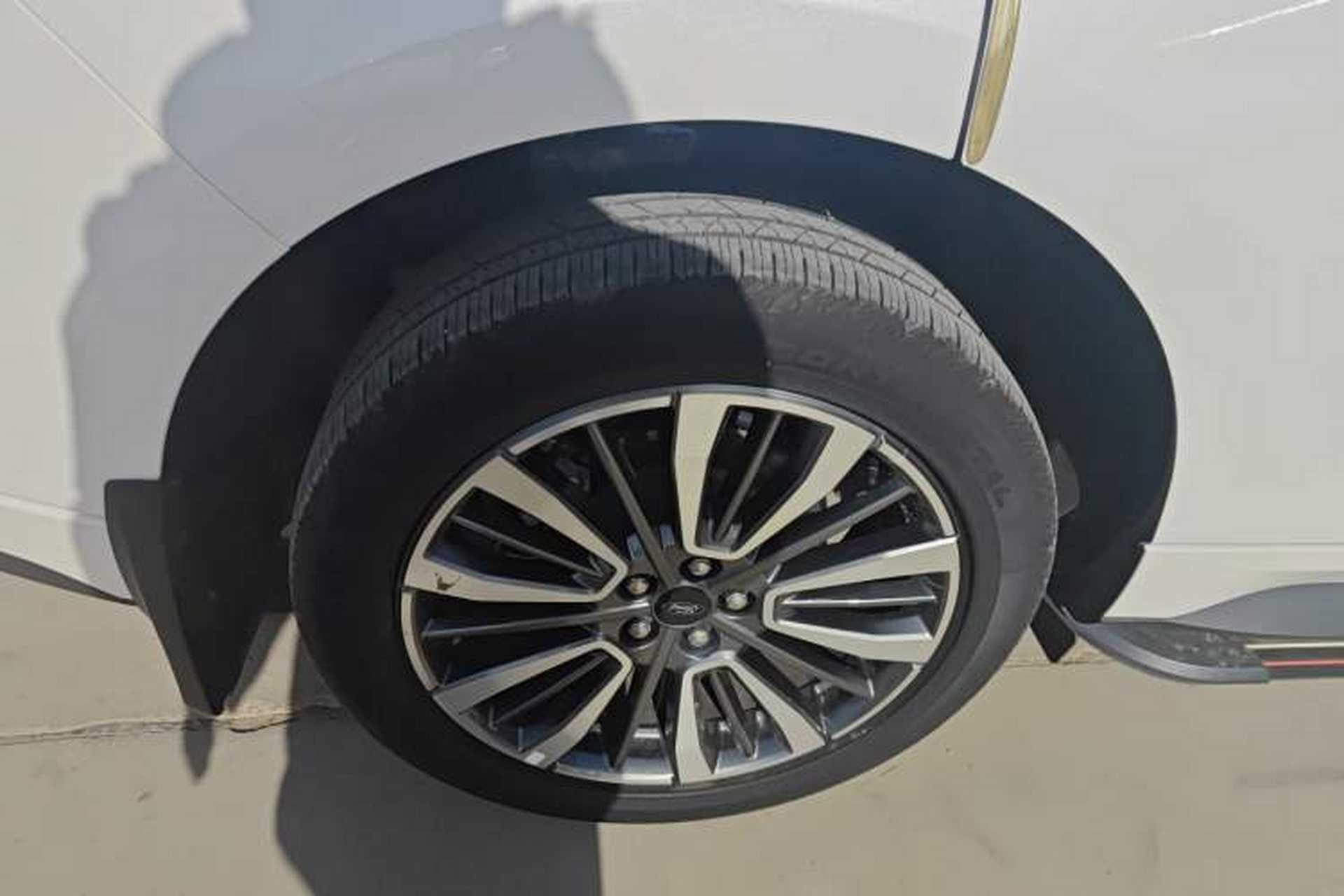Used Ford Edge 2021 Facelifted PLUS EcoBoost 245 Two-Wheel Drive XLT 7-Seater Exterior 5