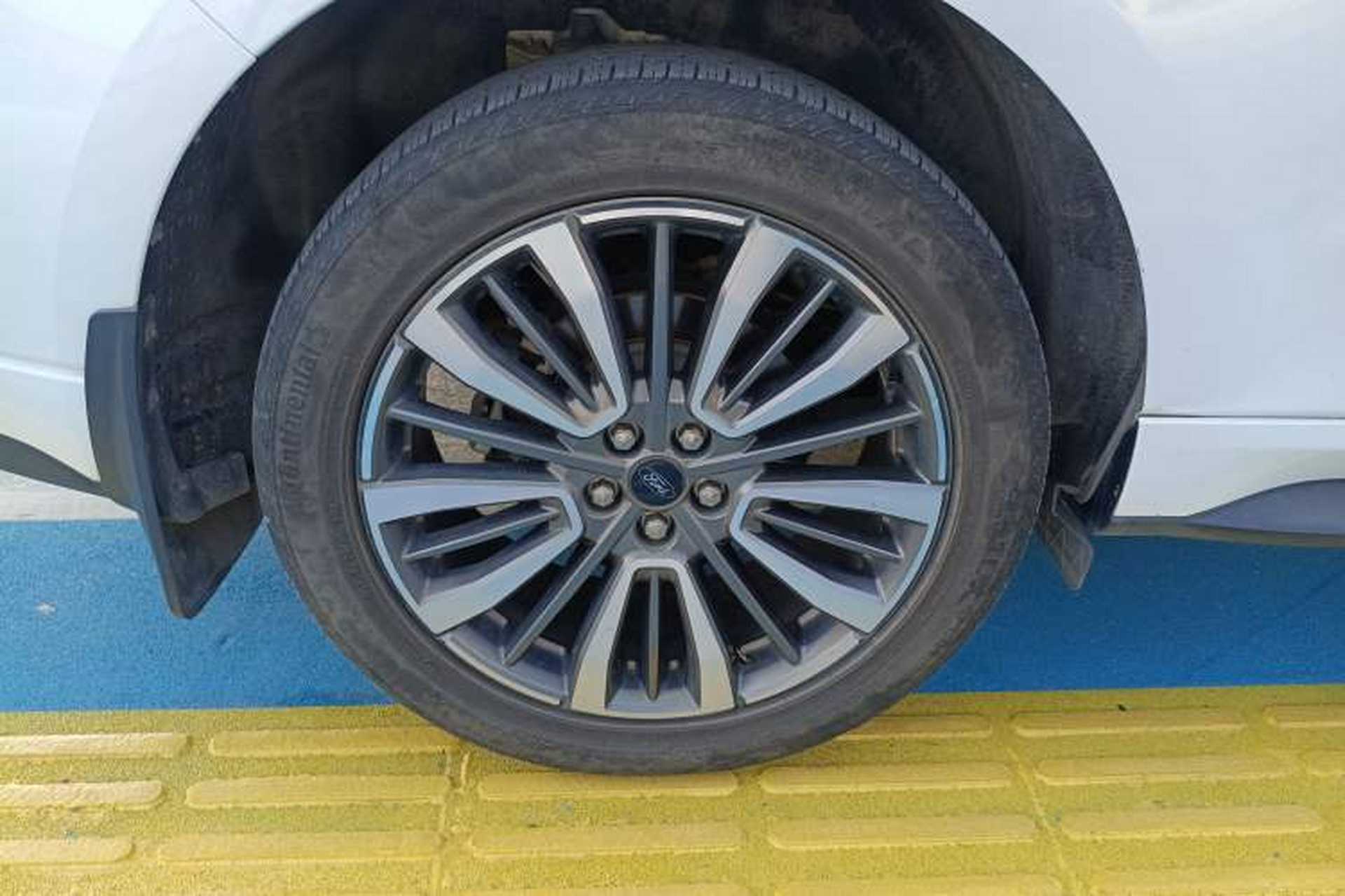 Used Ford Edge 2021 PLUS EcoBoost 245 Two-Wheel-Drive Titanium 7-Seater Exterior 5
