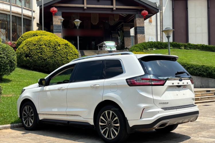 Used Ford Edge 2021 PLUS EcoBoost 245 Two-Wheel-Drive Titanium 7-Seater Exterior 6