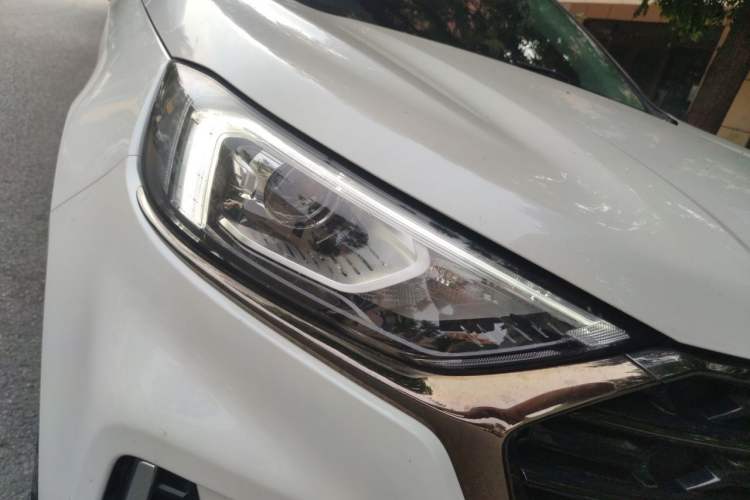 Used Ford Edge 2021 PLUS EcoBoost 245 Two-Wheel-Drive Titanium 7-Seater Exterior 6