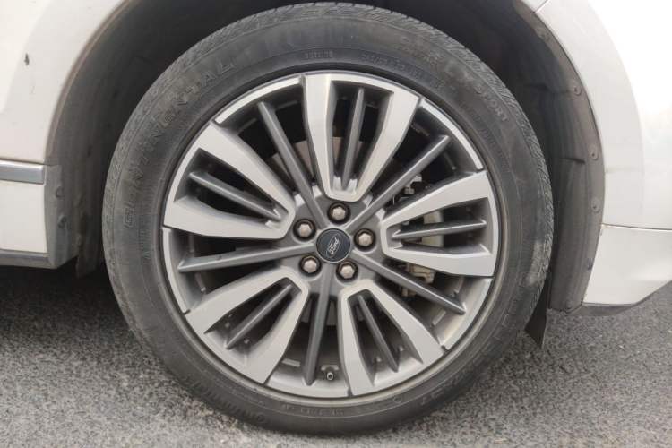 Used Ford Edge 2021 PLUS EcoBoost 245 Two-Wheel-Drive Titanium 7-Seater Exterior 7