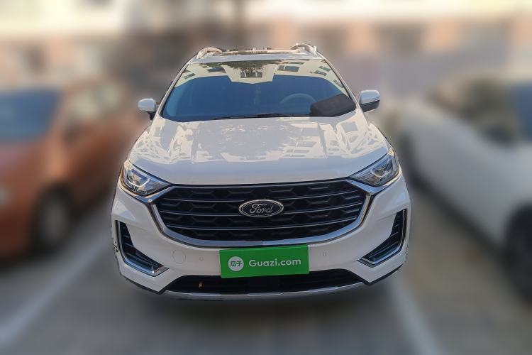 Used Ford Edge 2021 PLUS EcoBoost 245 Two-Wheel-Drive Titanium 7-Seater Front