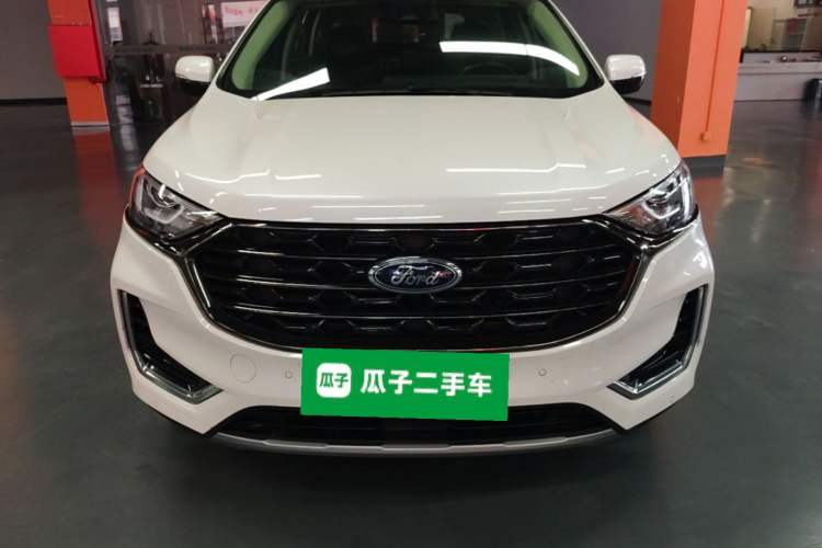 Used Ford Edge 2021 PLUS EcoBoost 245 Two-Wheel-Drive Titanium 7-Seater Front