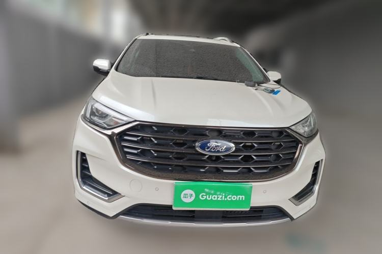 Used Ford Edge 2021 PLUS EcoBoost 245 Two-Wheel-Drive Titanium 7-Seater Front