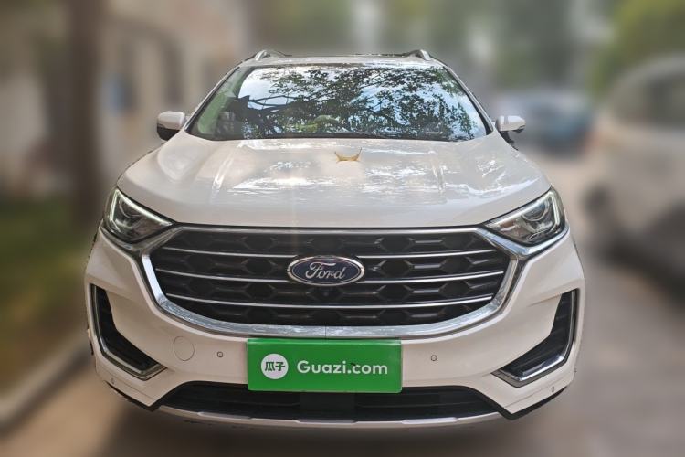 Used Ford Edge 2021 PLUS EcoBoost 245 Two-Wheel-Drive Titanium 7-Seater Front