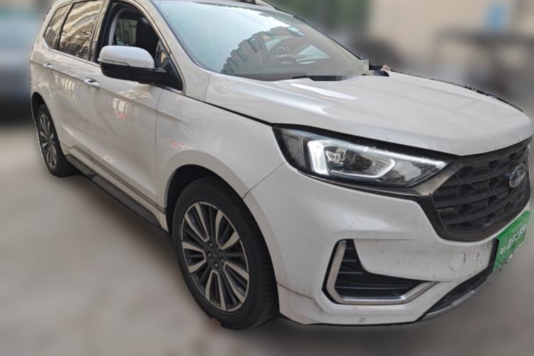 Used Ford Edge 2021 PLUS EcoBoost 245 Two-Wheel-Drive Titanium 7-Seater Front Right 45 Deg