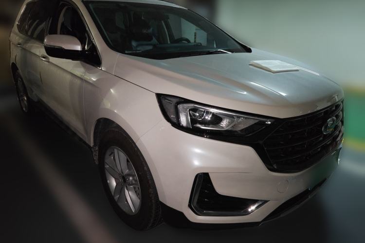 Used Ford Edge 2021 PLUS EcoBoost 245 Two-Wheel-Drive Elite 5-Seater Front Right 45 Deg