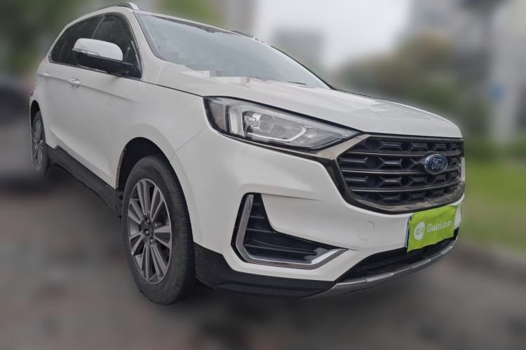 Used Ford Edge 2021 PLUS EcoBoost 245 Two-Wheel-Drive Platinum Edition 5 Seats Front Right 45 Deg
