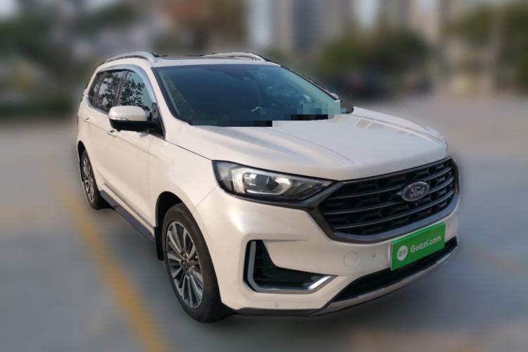 Used Ford Edge 2021 PLUS EcoBoost 245 Two-Wheel-Drive Titanium 7-Seater Front Right 45 Deg