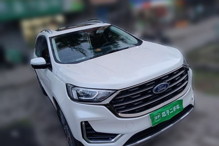 Used Ford Edge 2021 PLUS EcoBoost 245 Two-Wheel-Drive Platinum Edition 5 Seats Front Right 45 Deg