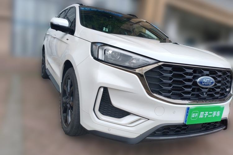 Used Ford Edge 2021 PLUS EcoBoost 245 Two-Wheel-Drive ST-Line 5-Seater Front Right 45 Deg