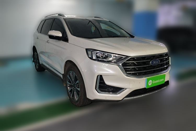 Used Ford Edge 2021 Facelifted PLUS EcoBoost 245 Two-Wheel Drive XLT 7-Seater Front Right 45 Deg