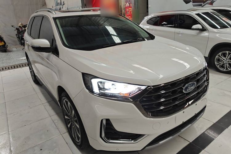 Used Ford Edge 2021 PLUS EcoBoost 245 Two-Wheel-Drive Titanium 7-Seater Front Right 45 Deg