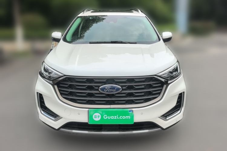 Used Ford Edge 2021 PLUS EcoBoost 245 Two-Wheel-Drive Titanium 7-Seater Front