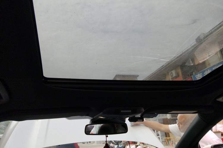 Used Ford Edge 2021 PLUS EcoBoost 245 4x4 ST-Line 7-Seater Headliner