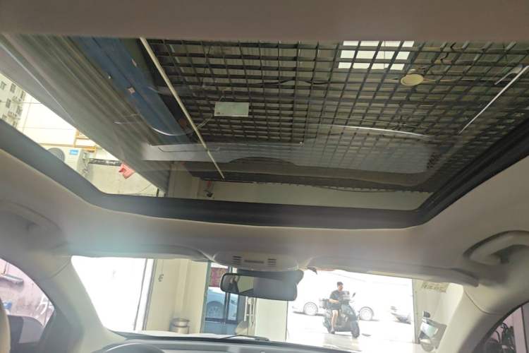 Used Ford Edge 2021 PLUS EcoBoost 245 Two-Wheel-Drive Titanium 7-Seater Headliner