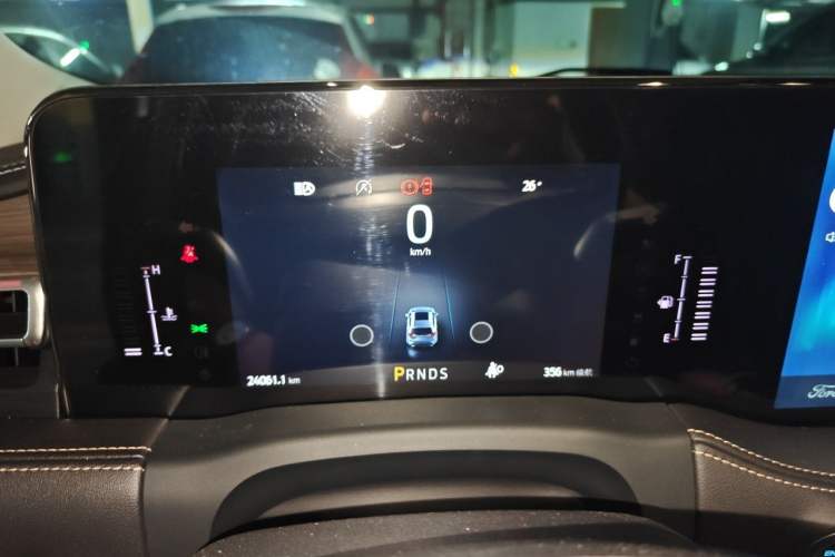 Used Ford Edge 2021 Facelifted PLUS EcoBoost 245 Two-Wheel Drive XLT 7-Seater Instrument Cluster