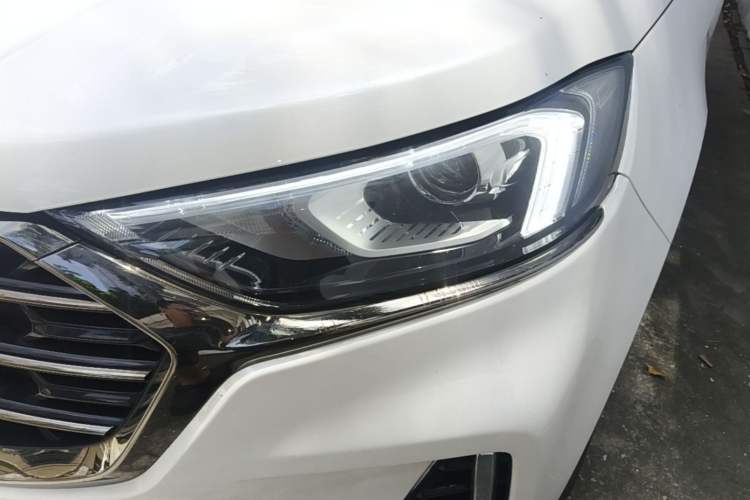 Used Ford Edge 2021 PLUS EcoBoost 245 Two-Wheel-Drive Titanium 7-Seater Left Front Headlight