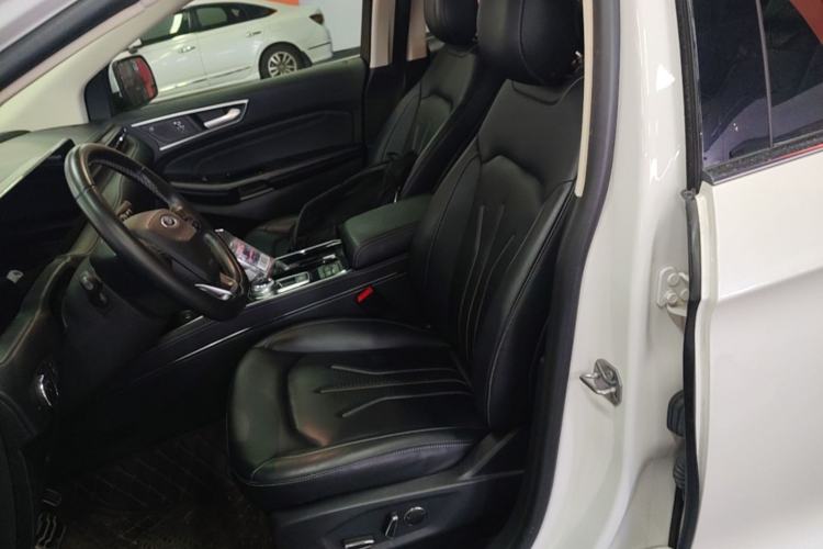 Used Ford Edge 2021 PLUS EcoBoost 245 Two-Wheel-Drive Titanium 7-Seater Left Front Seat