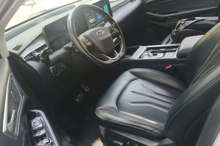 Used Ford Edge 2021 PLUS EcoBoost 245 Two-Wheel-Drive Titanium 7-Seater Left Front Seat