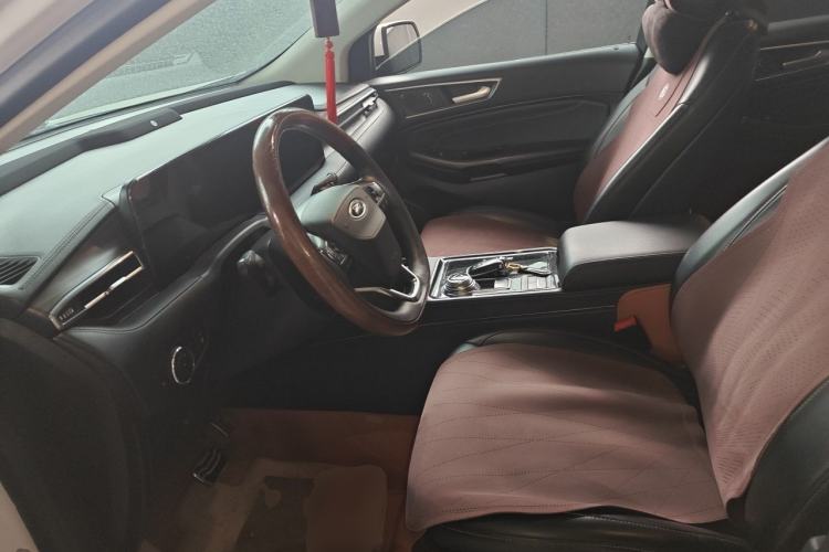 Used Ford Edge 2021 PLUS EcoBoost 245 Two-Wheel-Drive Titanium 7-Seater Left Front Seat