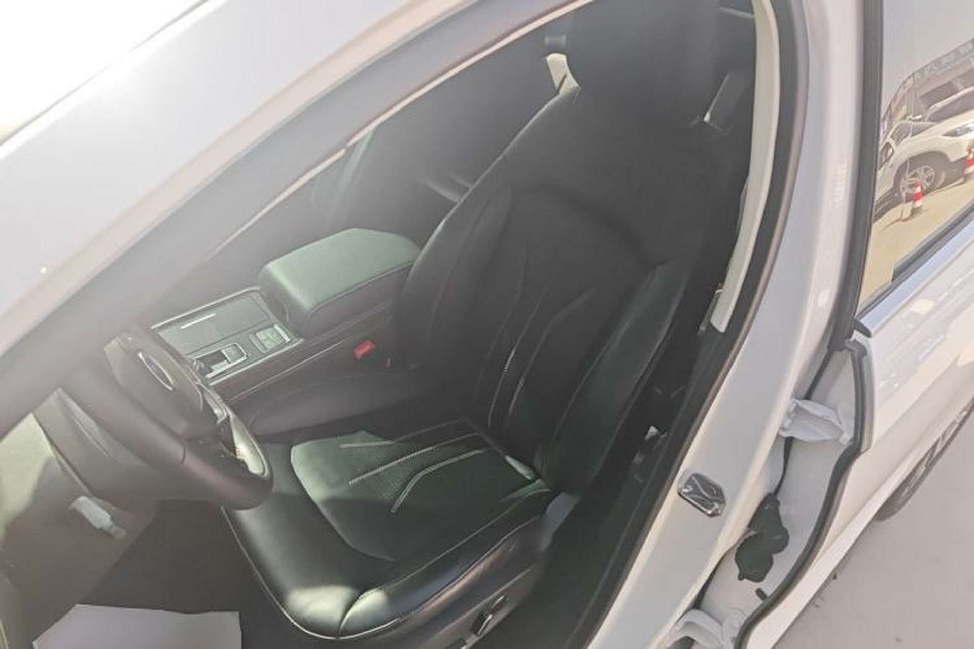 Used Ford Edge 2021 Facelifted PLUS EcoBoost 245 Two-Wheel Drive XLT 7-Seater Left Front Seat