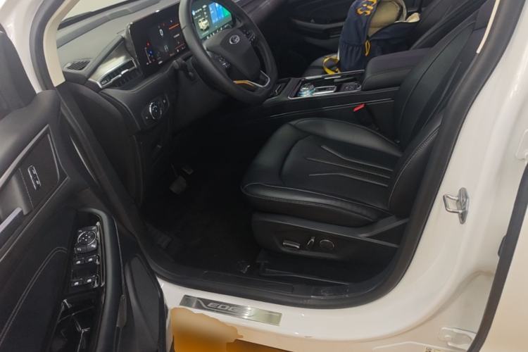 Used Ford Edge 2021 PLUS EcoBoost 245 Two-Wheel-Drive Platinum Edition 5 Seats Left Front Seat