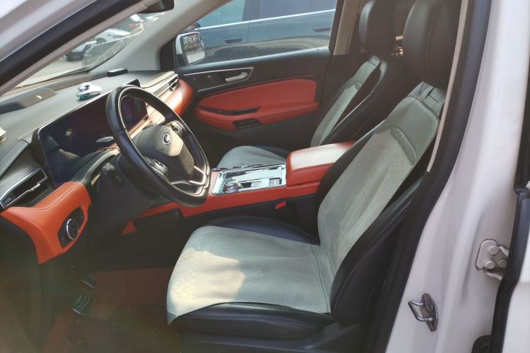 Used Ford Edge 2021 PLUS EcoBoost 245 Two-Wheel-Drive Titanium 7-Seater Left Front Seat