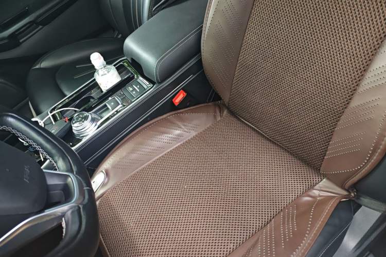 Used Ford Edge 2021 PLUS EcoBoost 245 Two-Wheel-Drive Titanium 7-Seater Left Front Seat