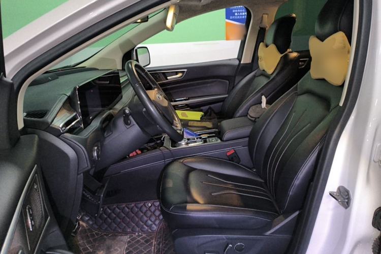 Used Ford Edge 2021 PLUS EcoBoost 245 Two-Wheel-Drive Titanium 7-Seater Left Front Seat