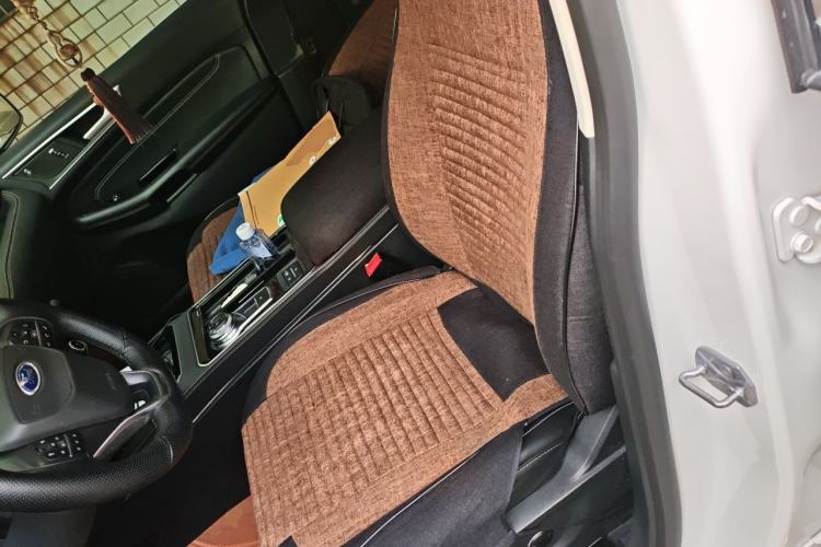 Used Ford Edge 2021 PLUS EcoBoost 245 Two-Wheel-Drive Titanium 7-Seater Left Front Seat