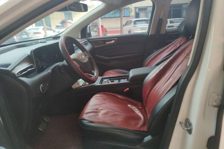 Used Ford Edge 2021 PLUS EcoBoost 245 Two-Wheel-Drive Titanium 7-Seater Left Front Seat