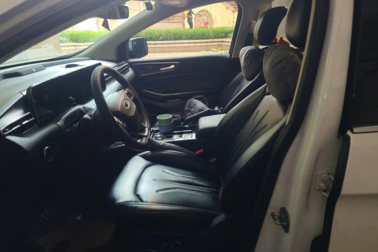 Used Ford Edge 2021 PLUS EcoBoost 245 Two-Wheel-Drive Titanium 7-Seater Left Front Seat