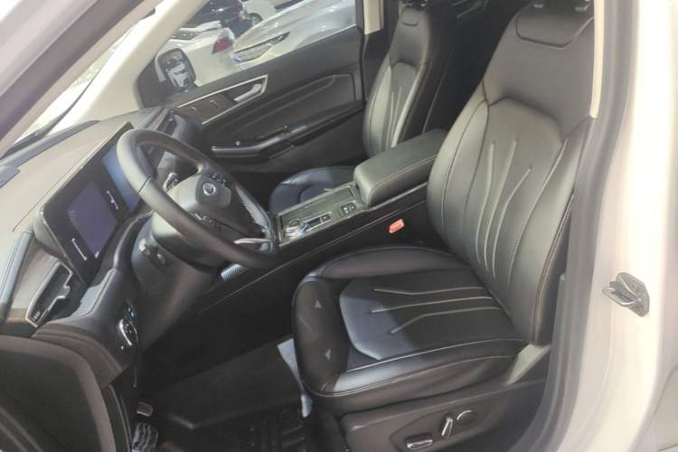 Used Ford Edge 2021 Facelifted PLUS EcoBoost 245 Two-Wheel Drive XLT 7-Seater Left Front Seat