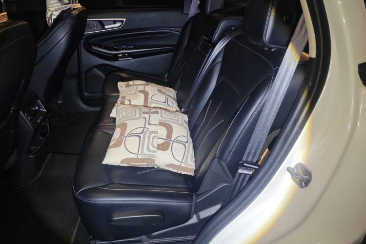 Used Ford Edge 2021 PLUS EcoBoost 245 Two-Wheel-Drive Titanium 7-Seater Left Rear Seat