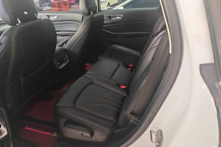 Used Ford Edge 2021 PLUS EcoBoost 245 Two-Wheel-Drive Titanium 7-Seater Left Rear Seat